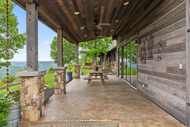 6835 Jasper Highlands Boulevard, Jasper, TN 37347