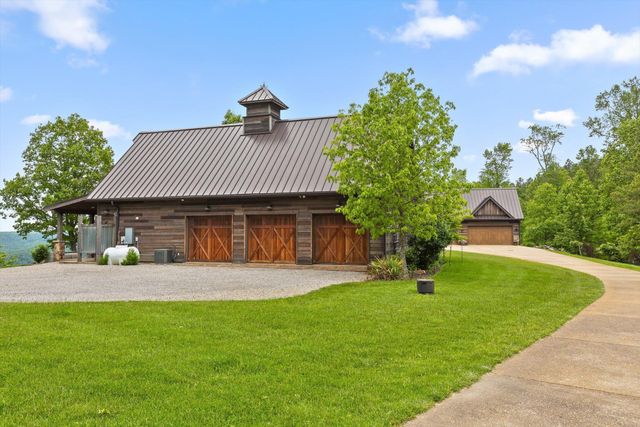 6835 Jasper Highlands Boulevard, Jasper, TN 37347
