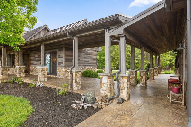 6835 Jasper Highlands Boulevard, Jasper, TN 37347