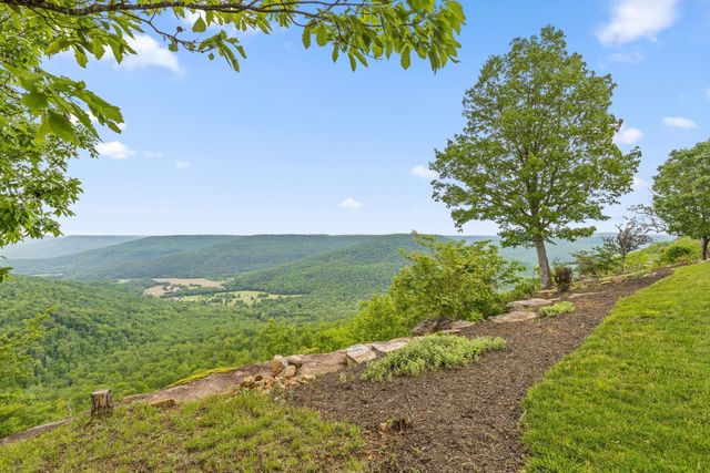 6835 Jasper Highlands Boulevard, Jasper, TN 37347