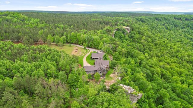 6835 Jasper Highlands Boulevard, Jasper, TN 37347