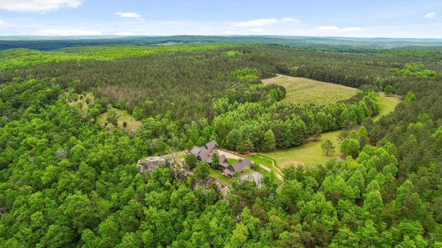 6835 Jasper Highlands Boulevard, Jasper, TN 37347