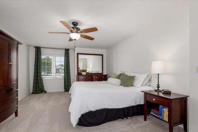 5459 Coachlight Drive, West Des Moines, IA 50266