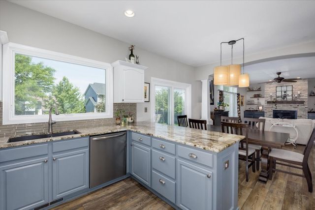 5459 Coachlight Drive, West Des Moines, IA 50266