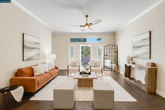 5619 Berwick Ct, Discovery Bay, CA 94505