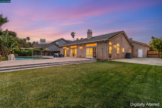 5619 Berwick Ct, Discovery Bay, CA 94505