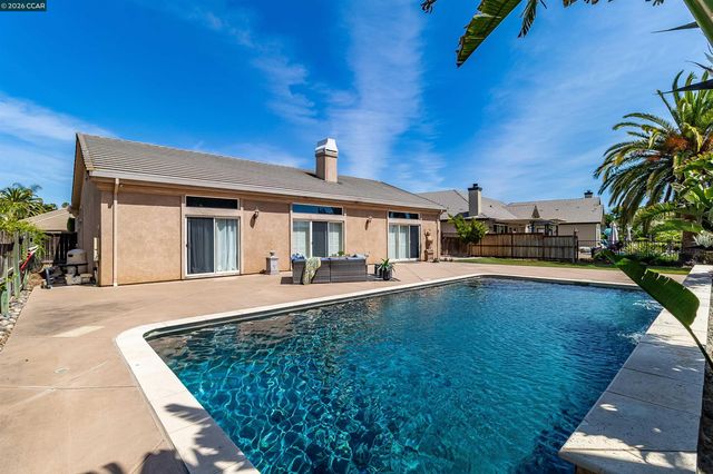 5619 Berwick Ct, Discovery Bay, CA 94505