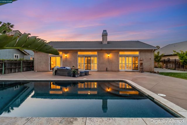 5619 Berwick Ct, Discovery Bay, CA 94505