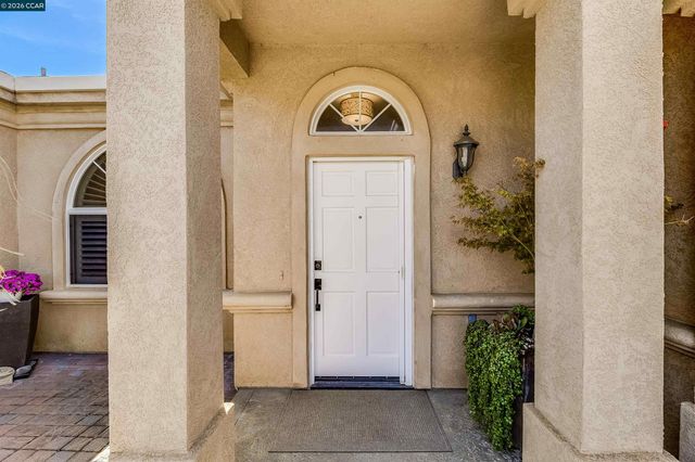 5619 Berwick Ct, Discovery Bay, CA 94505