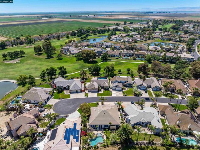 5619 Berwick Ct, Discovery Bay, CA 94505
