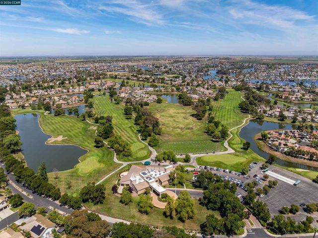 5619 Berwick Ct, Discovery Bay, CA 94505