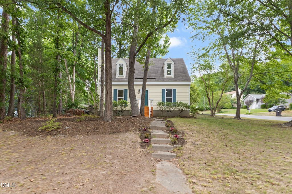 1412 Valley Run, Durham, NC 27707