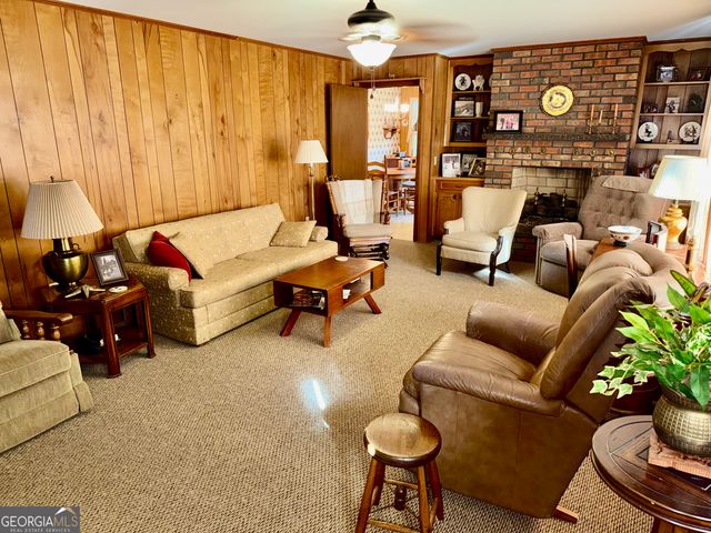 1245 Crestview Drive, Elberton, GA 30635