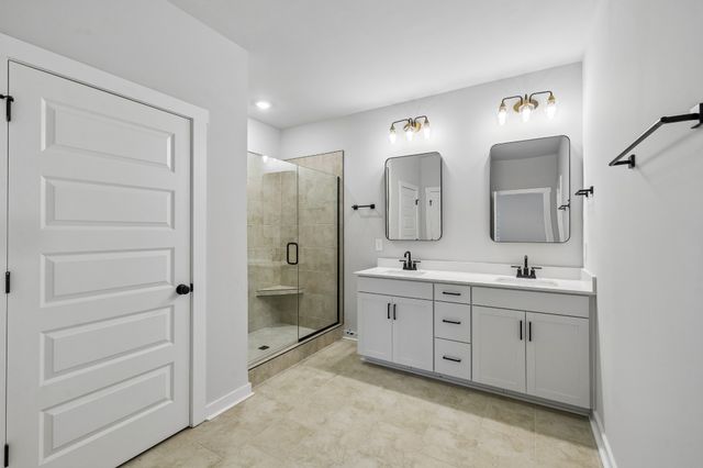 4329 Scarlet Ct, Columbia, TN 38401