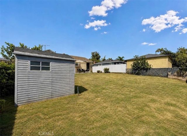 910 W Heather, La Habra, CA 90631