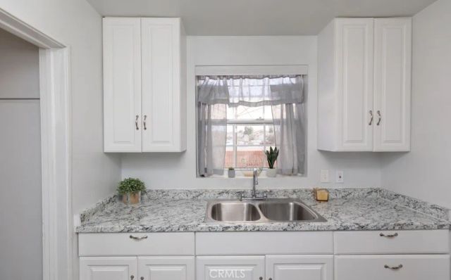 910 W Heather, La Habra, CA 90631
