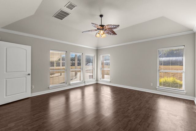 1055 The Meadows Parkway, Desoto, TX 75115