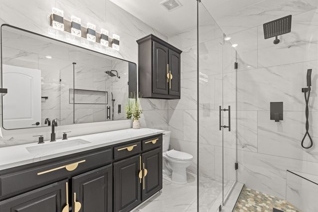 1055 The Meadows Parkway, Desoto, TX 75115