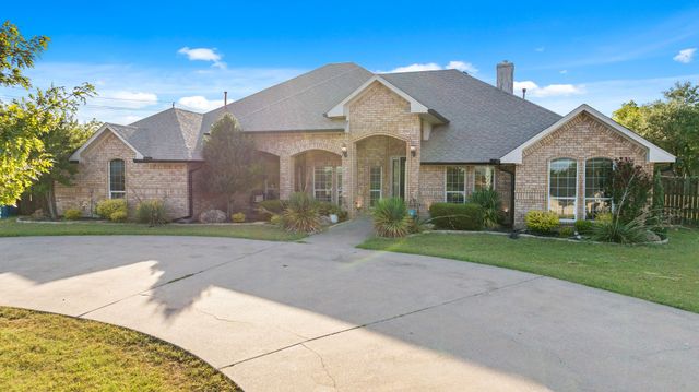 1055 The Meadows Parkway, Desoto, TX 75115