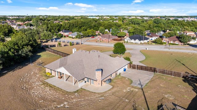 1055 The Meadows Parkway, Desoto, TX 75115
