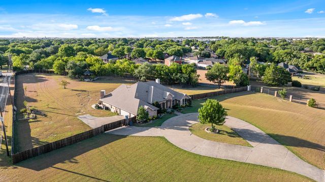1055 The Meadows Parkway, Desoto, TX 75115