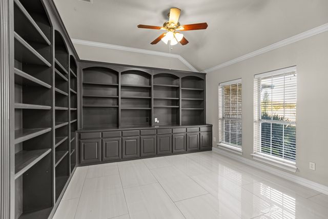 1055 The Meadows Parkway, Desoto, TX 75115