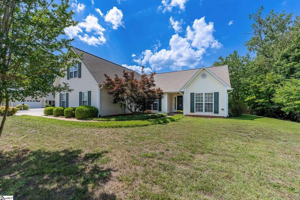 1 Boysenberry Drive, Taylors, SC 29687