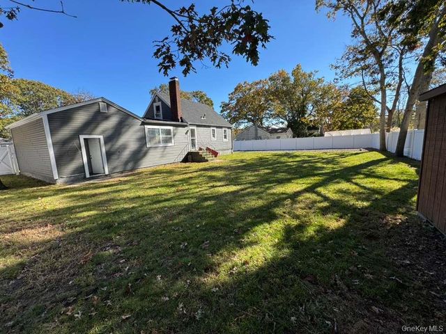 8 Paul Drive, Mastic, NY 11950