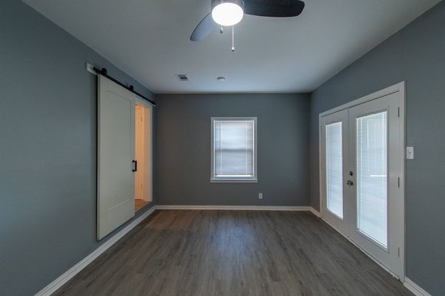 3400 Live Oak Avenue, Waco, TX 76708