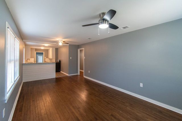 3400 Live Oak Avenue, Waco, TX 76708
