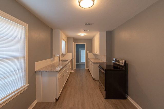 3400 Live Oak Avenue, Waco, TX 76708