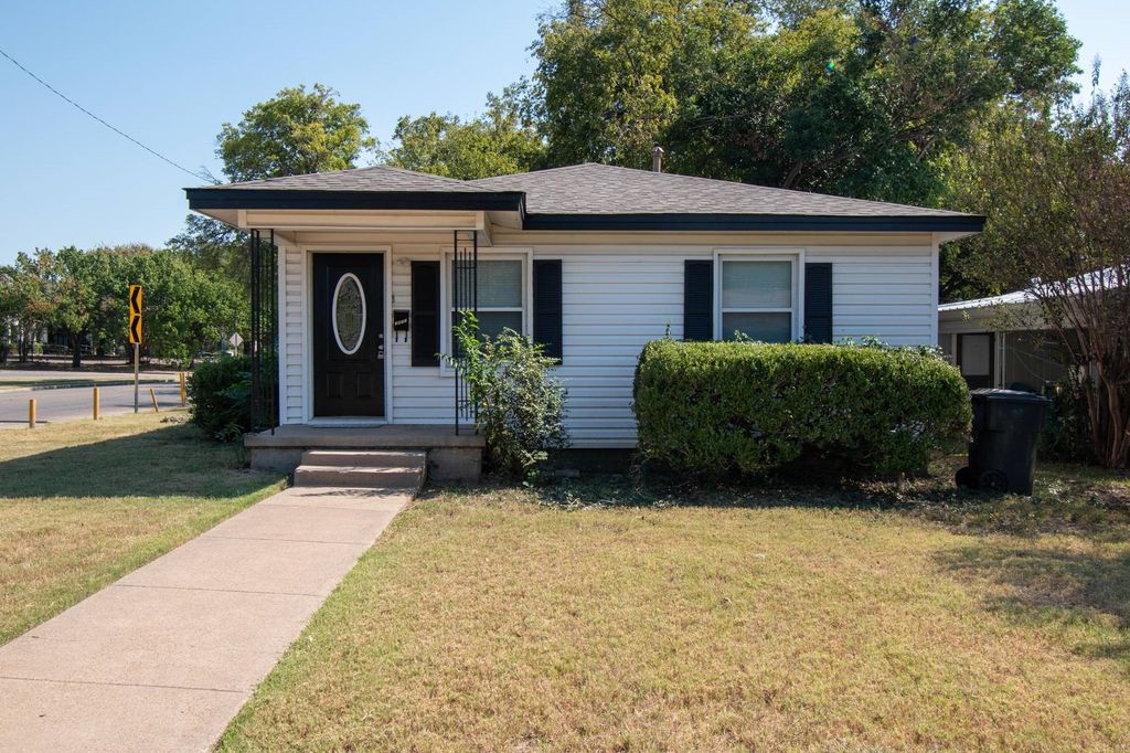 3400 Live Oak Avenue, Waco, TX 76708