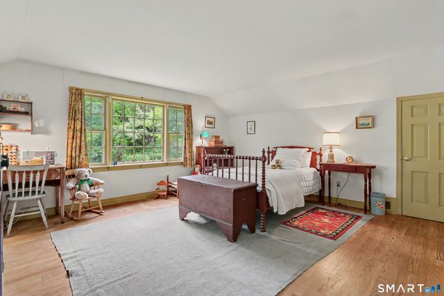 240 North Cedar Road, Fairfield, CT 06824