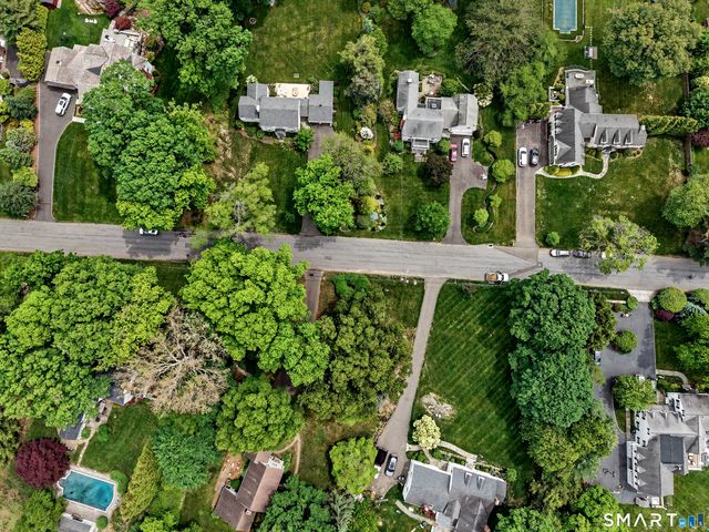240 North Cedar Road, Fairfield, CT 06824
