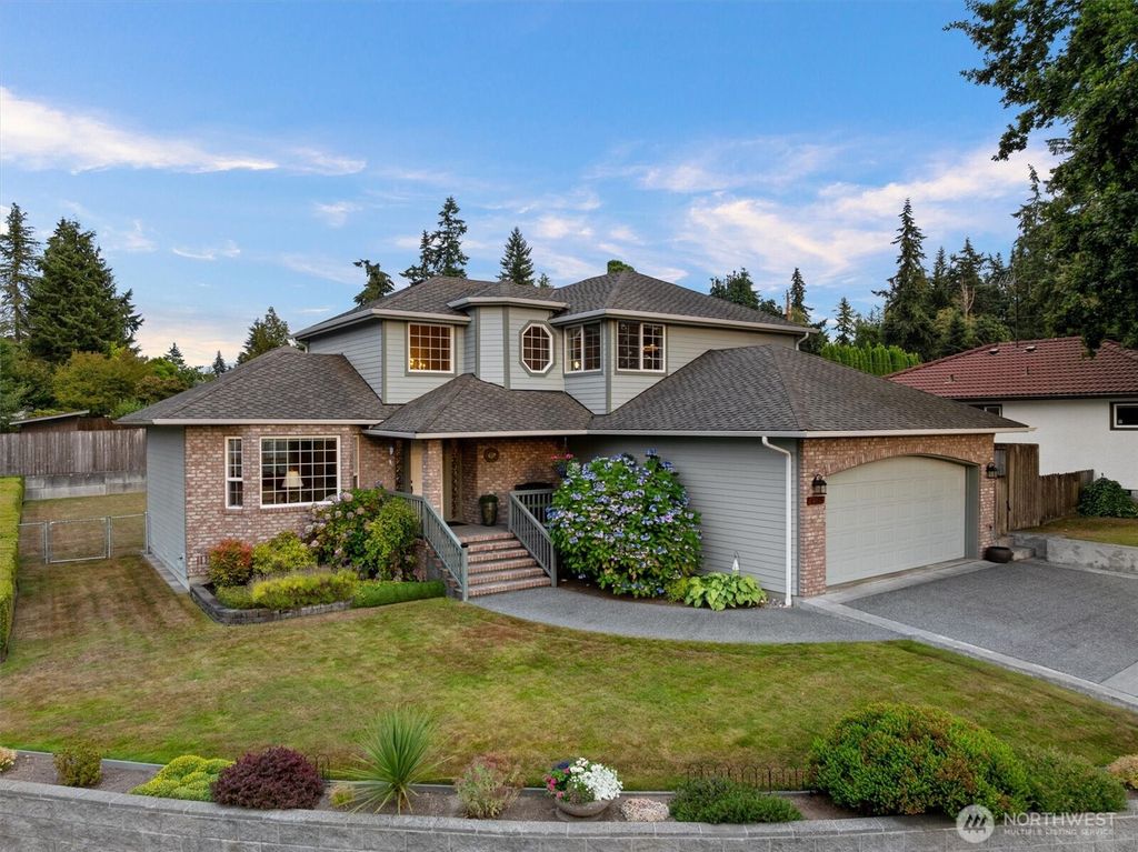 4515 Forest Drive, Everett, WA 98203