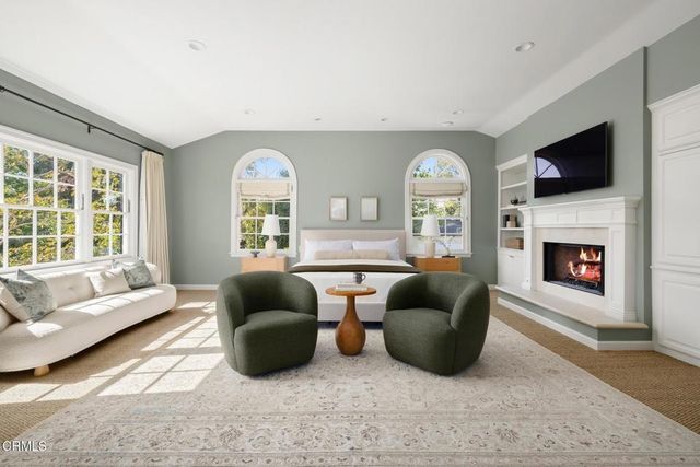 521 Bradford Street, Pasadena, CA 91105