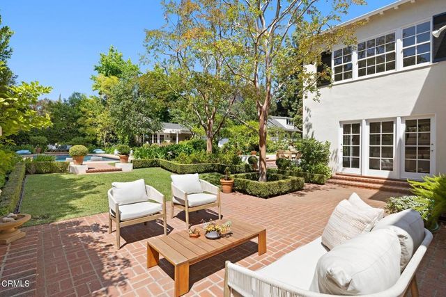 521 Bradford Street, Pasadena, CA 91105