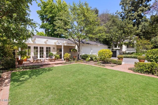 521 Bradford Street, Pasadena, CA 91105