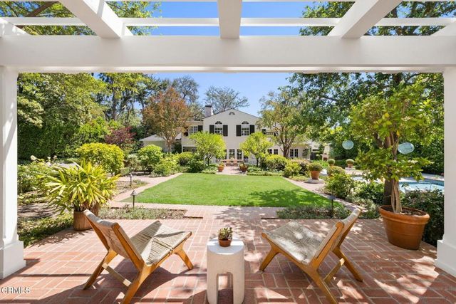 521 Bradford Street, Pasadena, CA 91105