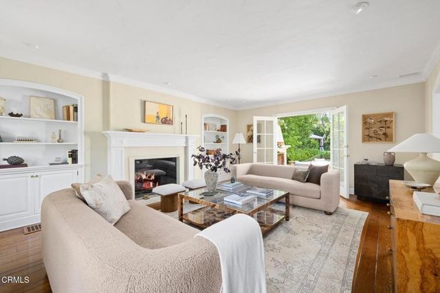 521 Bradford Street, Pasadena, CA 91105