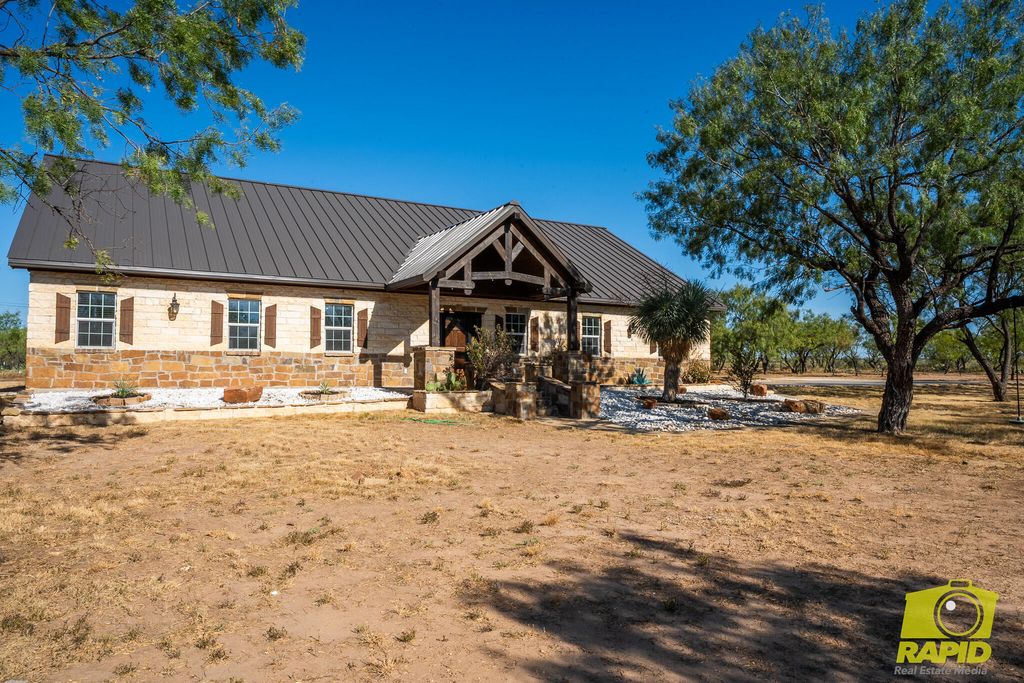 Image 1 of property listing at 5055 Fm 2288, San Angelo, TX 76901