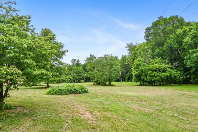 1205 Crenshaw Lane, Nicholasville, KY 40356