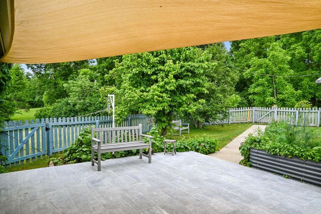 1205 Crenshaw Lane, Nicholasville, KY 40356