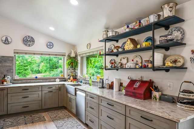 1205 Crenshaw Lane, Nicholasville, KY 40356