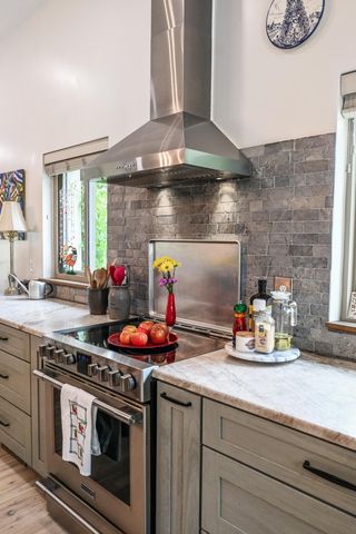 1205 Crenshaw Lane, Nicholasville, KY 40356