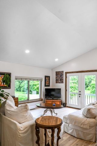 1205 Crenshaw Lane, Nicholasville, KY 40356