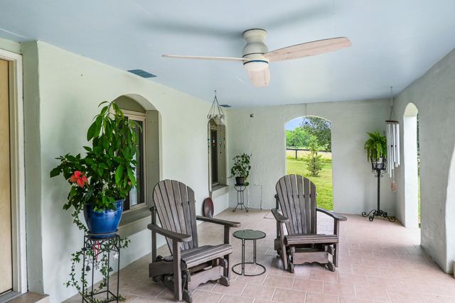 1205 Crenshaw Lane, Nicholasville, KY 40356