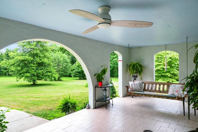 1205 Crenshaw Lane, Nicholasville, KY 40356