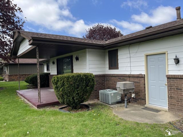1303 W Erie Street, Bedford Twp, MI 48182