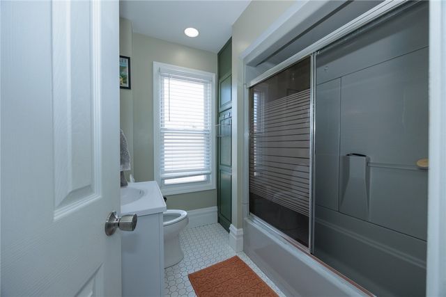 734 1st St, Verona, PA 15147